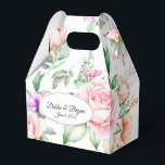 Caixinha De Lembrancinhas Box Favor Box-Floral Impressão<br><div class="desc">Esta caixa de favoritos do casamento é mostrada em um adorável design de impressão floral multicolorido. Mostrado com nomes de exemplo e data. Cor Branco Personalize este item e altere os nomes e a data para o seu. Imagem do stock freepik.com</div>