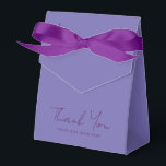 Caixinha De Lembrancinhas Caligrafia Obrigado Texto Cor Sólida Do Travesseir<br><div class="desc">Obrigado Texto Elegante Modern Personalizado Modelo Periwinkle Blue Purple Script Artesanatos & Fornecimentos De Festas / Encapsulamento Gift / Caixas De Favor / Caixa De Favoritos Tent.</div>