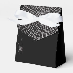 Caixinha De Lembrancinhas Camaradas e aranhas brancas