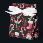 Caixinha De Lembrancinhas Candy Canes e Meias de Natal<br><div class="desc">Salve o papel de empacotamento e use esta pequena caixa de presentes.</div>