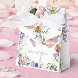 Caixinha De Lembrancinhas Casamento com bordas planas de roxo e creme