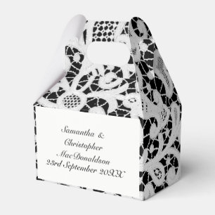 Caixinha De Lembrancinhas Casamento com rendas de filigrana preto e branco