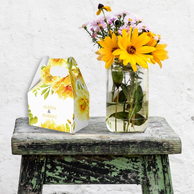 Caixinha De Lembrancinhas Casamento de flores e folhas de aquarelas amarelas (Criador carregado)