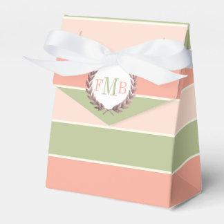 Caixinha De Lembrancinhas Casamento de listras rosa e verde e iniciais de pê