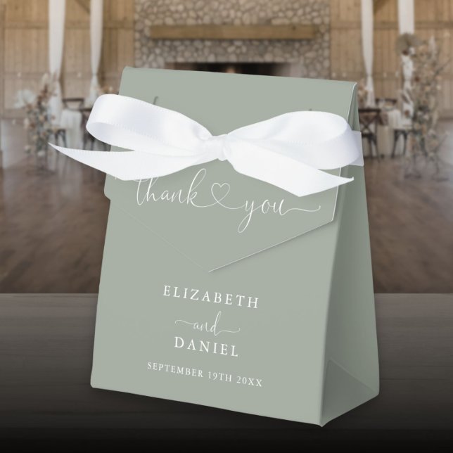Caixinha De Lembrancinhas Casamento Elegante em Verde Sage com Coração em Le (Elegant Sage Green Heart Script Wedding Favor Box)