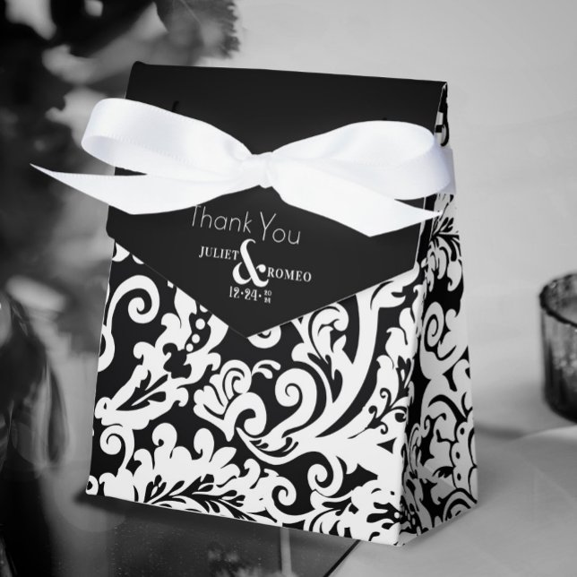 Caixinha De Lembrancinhas Casamento tema damasco Floral Elegante Branco Mode (elegant black and white floral damask wedding gift bag)