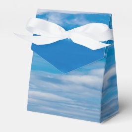 Caixinha De Lembrancinhas Céu Azul com Listras de Nuvem