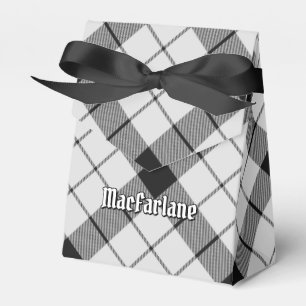 Caixinha De Lembrancinhas Clan MacFarlane Black and White Tartan