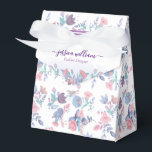 Caixinha De Lembrancinhas Clássica Moderna - Cor da Água Azul - Hydrangeas F<br><div class="desc">Moderno elegante azul aquarela flores de hydrangea Favor Box Personalize seu nome e negócio com este elegante design floral com hidrocores, resinas azuis, anêmonas e folhas. E a aquarela moderna e bela é perfeita para a mulher moderna e elegante. Apresenta flores claras, cor-de-rosa, azuis, roxas e cor-de-rosa cobertas com folhas...</div>