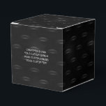 Caixinha De Lembrancinhas Crie o Seu Personalizado<br><div class="desc">Personalize este item do zero com suas próprias imagens e/ou texto, substituindo o que está atualmente exibido nele por elementos de sua escolha, ou personalize o fundo atual. Visite Event Decorator no Zazzle para explorar nossa coleção completa de produtos fáceis de personalizar que você pode imprimir o que quiser, além...</div>