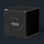 Caixinha De Lembrancinhas Crie o seu próprio personalizado<br><div class="desc">Personalize este produto adicionando suas próprias imagens e textos e escolhendo suas fontes e cores favoritas. Visite Cosmic Candyland no Zazzle para ver nossa coleção completa de produtos fáceis de personalizar e de alta qualidade!</div>