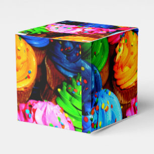 Caixinha De Lembrancinhas cupcakes vibrantes