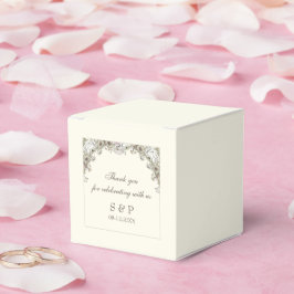 Caixinha De Lembrancinhas Desenho de flores casamento vintage de marfim