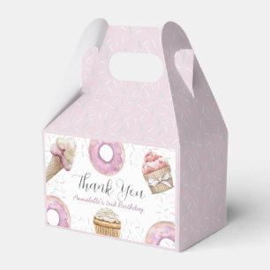 Caixinha De Lembrancinhas Dois Cupcakes e segundo aniversário Rosquinha Girl