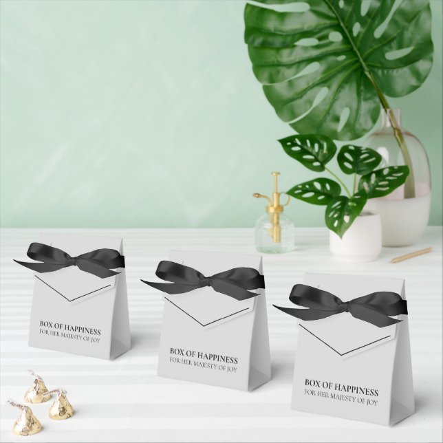 Caixinha De Lembrancinhas Elegant Light Gray Birthday Party Design (Múltiplo)