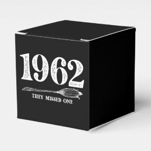 Caixinha De Lembrancinhas Em 1962, Perderam Um Salem Witch Halloween