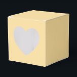 Caixinha De Lembrancinhas Estilo Simples Amarelo Moderno Elegante<br><div class="desc">Moderno Solid Yellow Simple Chic Elegant Boxes apresenta um moderno amarelo sólido. Perfeito para Dia de os namorados,  Dia de os pais,  Dia da Mulher,  Dia de as mães,  festas de aniversário,  aniversário,  casamentos,  chás de fraldas e muito mais. Criado pelo Evco Studio www.zazzle.com/store/evcostudio</div>