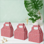 Caixinha De Lembrancinhas Estrelas Patrióticas<br><div class="desc">Esta caixa de favor de presente é mostrada em uma impressão de estrelas vermelhas,  brancas e azuis.  
Escolha entre muitos estilos,  personalize este item ou compre como está.




Impressão Licenciada</div>