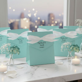 Caixinha De Lembrancinhas Favor boxes with satin ribbon and your names