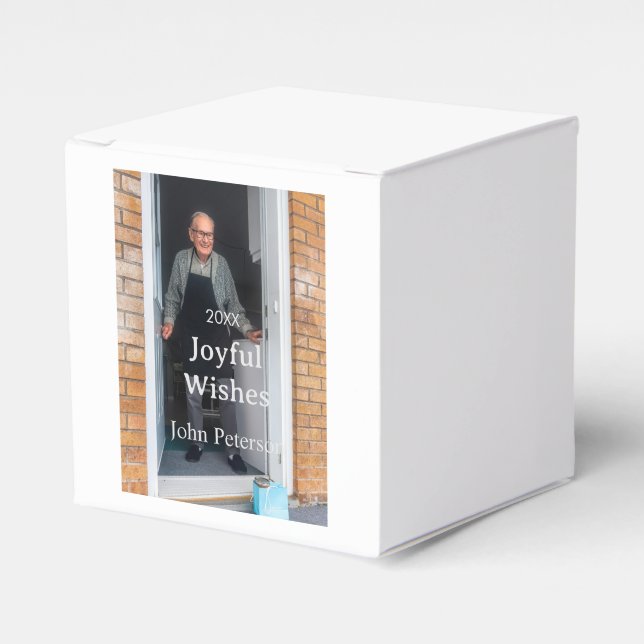 Caixinha De Lembrancinhas Felicidades adicionam nome foto homem feriado ano  (Frente)