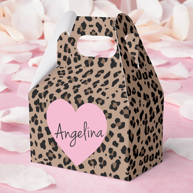 Caixinha De Lembrancinhas Festa de Leopardo e Rosa (Leopard and Pink Party Favor Boxes. Hand write your guests name in the heart or leave it blank!)