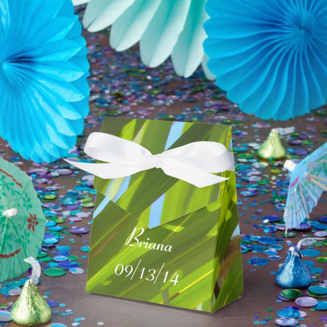 Caixinha De Lembrancinhas Folhas verdes, luz solar e céu azul (Festa)