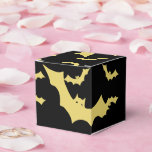 Caixinha De Lembrancinhas Halloween Favor Box por Poeta Adiela Akoo<br><div class="desc">É o Halloween e as Draculas estão a dar uma festa à sua cripta, a mansão assombrada na colina. É um marco que você não pode perder. Enviaram-te um convite e hipnoticamente disseram-te para ires ao pôr do sol no Halloween. Entre no espírito com esta encantadora caixa de favor que...</div>