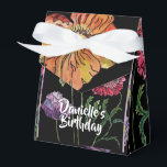 Caixinha De Lembrancinhas Laranja Red Poppy no Bolo Florestal Negro<br><div class="desc">Laranja Red Poppy em Black Watercolor Florial Birthday Cake Box. Um produto glorioso feito de minhas pinturas de aquarela originais.</div>