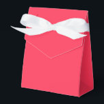 Caixinha De Lembrancinhas Líquido Moderno, Vermelho Simples e Suculento<br><div class="desc">Moderno Solid Red Simple Chic Elegant Boxes Boxes apresenta um moderno vermelho suculento. Perfeito para Dia de os namorados,  Dia da Mulher,  Dia de as mães,  festas de aniversário,  aniversário,  casamentos,  chás de panela,  chás de fraldas e muito mais. Criado pelo Evco Studio www.zazzle.com/store/evcostudio</div>
