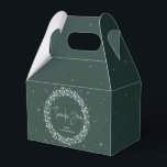 Caixinha De Lembrancinhas Luzes De Espuma Verde Obrigado<br><div class="desc">Uma coroa de Natal de luzes cintilantes contra um fundo verde. A fonte do script "Obrigado" é uma imagem - para que possa ser redimensionada, rotacionada e reposicionada. O resto do texto é perfeitamente editável. Outras cores, diferentes tamanhos/formas da caixa de favoritos e itens de coordenação estão disponíveis na minha...</div>