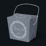 Caixinha De Lembrancinhas Luzes De Espumante Da Cinza Azul Obrigado<br><div class="desc">Uma coroa de luzes cintilantes contra uma cinza azul. A fonte do script "Obrigado" é uma imagem - para que possa ser redimensionada, rotacionada e reposicionada. O resto do texto é perfeitamente editável. A imagem das Luzes Espumantes também pode ser redimensionada e movida. Outras cores, diferentes tamanhos/formas da caixa de...</div>