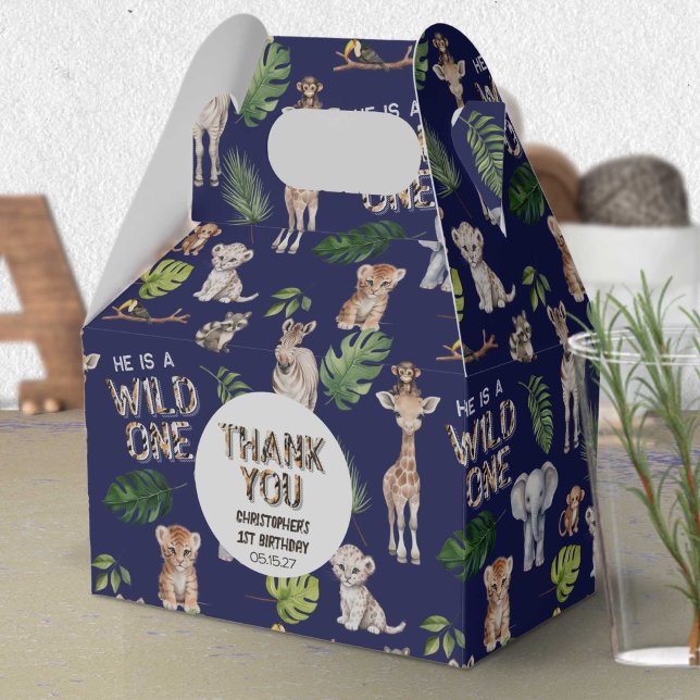 Caixinha De Lembrancinhas Marinho Azul Manteve Um Cavalo Safari Tamejado Ani (Navy Blue, Wild One Safari Themed 1st birthday favor box.)