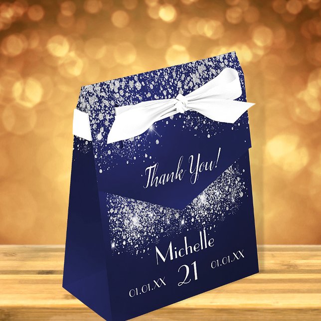 Caixinha De Lembrancinhas Marinho de aniversário monograma branco de luz azu (Criador carregado)