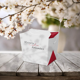 Caixinha De Lembrancinhas Minimalista Elegante Com Casamento De Acentos Verm