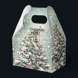 Caixinha De Lembrancinhas Neve Branca em Torres de Natal Verde Ornamentos Co<br><div class="desc">Ornamentos Coloridos De Árvore De Natal Verde Caixas De Favor De Neve Branca. Único,  bonito,  na moda design. Fácil de ser personalizado. O estilo,  o tamanho e as cores da fonte podem ser alterados. Itens correspondentes disponíveis.</div>