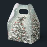 Caixinha De Lembrancinhas Neve Branca em Torres de Natal Verde Ornamentos Co<br><div class="desc">Ornamentos Coloridos De Árvore De Natal Verde Caixas De Favor De Neve Branca. Único,  bonito,  na moda design. Fácil de ser personalizado. O estilo,  o tamanho e as cores da fonte podem ser alterados. Itens correspondentes disponíveis.</div>