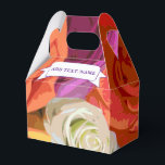 Caixinha De Lembrancinhas Nome Personalizado de Design Floral<br><div class="desc">Design floral colorido. Caixas de favoritos personalizadas. Editar texto para personalizar. Ideia de decoração.</div>