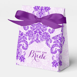 Caixinha De Lembrancinhas Ornamento floral branco e roxo de Monogramed do