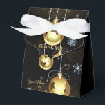 Caixinha De Lembrancinhas Ornamentos de Ouro de Natal Brilhantes Estrelas Ne<br><div class="desc">Os Ornamentos De Ouro De Natal Brilhantes Estavam Em Caixas Pretas De Favor. Único,  bonito,  na moda design. Fácil de ser personalizado. O estilo,  o tamanho e as cores da fonte podem ser alterados. Itens correspondentes disponíveis.</div>