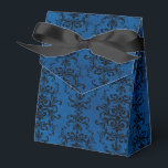 Caixinha De Lembrancinhas Pano de Damasco Gótico Preto e Azul<br><div class="desc">Padrão de damasco rústico vintage preto em uma caixa de presente de textura azul envelhecida,  ideal para casamentos góticos ou Halloween!</div>