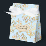 Caixinha De Lembrancinhas Pastel Blue e Dourada Vintage Damask<br><div class="desc">Caixa de favor antiga em sotaque de azul bebê e ouro brilhante falso para complementar a coleção abaixo.</div>
