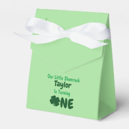 Caixinha De Lembrancinhas Pequeno primeiro aniversario de Shamrock
