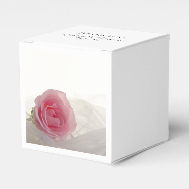 Caixinha De Lembrancinhas Rosa Rosa no Casamento Branco (Frente)
