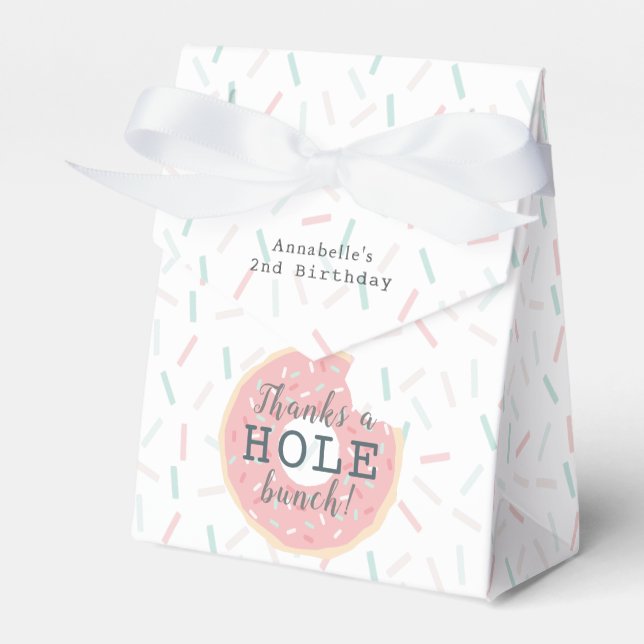 Caixinha De Lembrancinhas Rosquinha rosa Obrigado um monte de furos Aniversá (Frente)