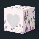 Caixinha De Lembrancinhas Rouge Rosa Relevado Com Flores<br><div class="desc">Padrão floral de aquarela em fundo de blush rosa relevado para casamento</div>