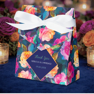 Caixinha De Lembrancinhas Tenda de casamento com flores coloridas e elegante