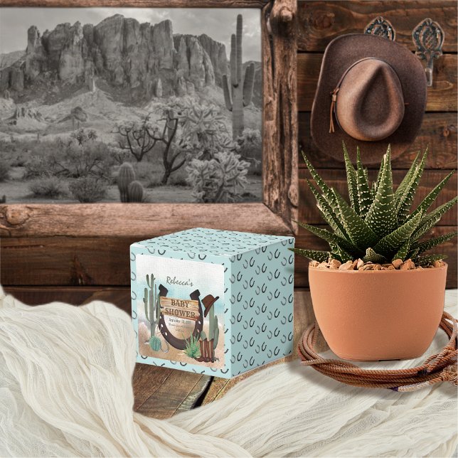 Caixinha De Lembrancinhas Um Chá de fraldas de Garoto Ocidental Pequeno (Rustic Western Boy Baby Shower Square Favor Box -- "A Little Cowboy Is On His Way" Collection)