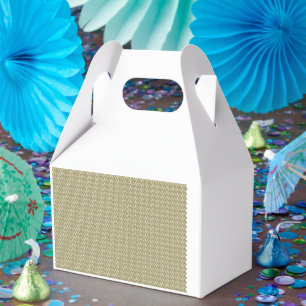 Caixinha De Lembrancinhas Um tapete retangular com padrão geométrico intrinc