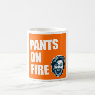 Calças de Hillary Clinton na caneca de café do