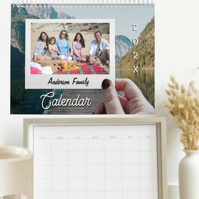Calendário 2025 Modern Trendy Family Add Photos Custom Simple (Criador carregado)